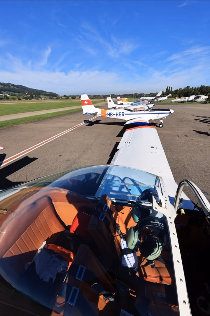 Bild 27 vom  FlyIn in LSZB