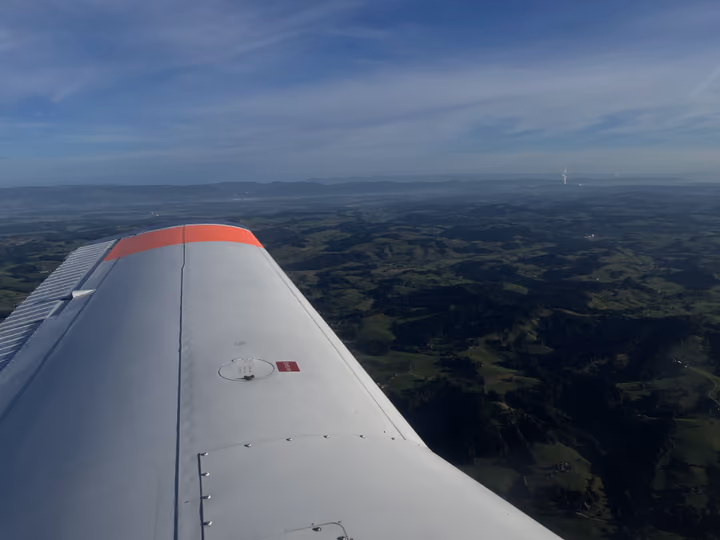 Bild 4 vom  FlyIn in LSZR